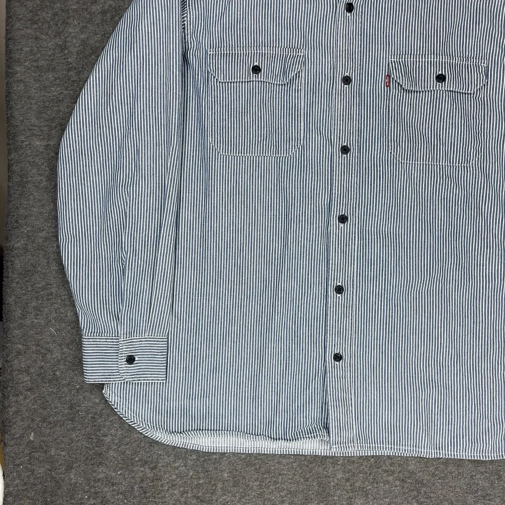 Levis levis shirt